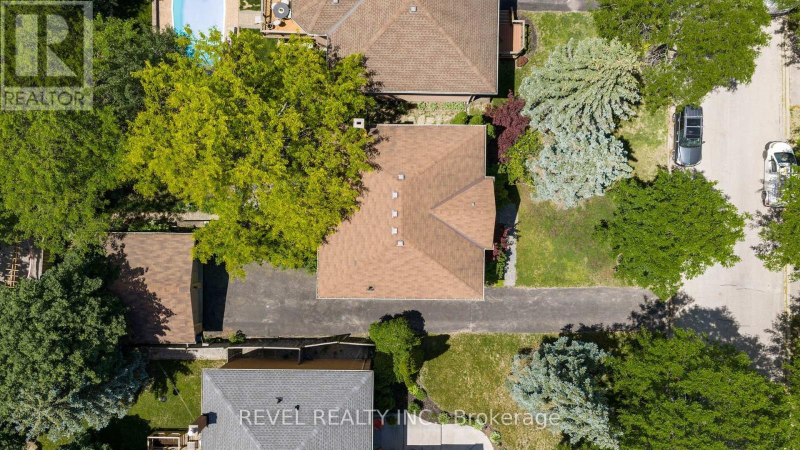 33 Falling Brook Drive, Barrie, ON