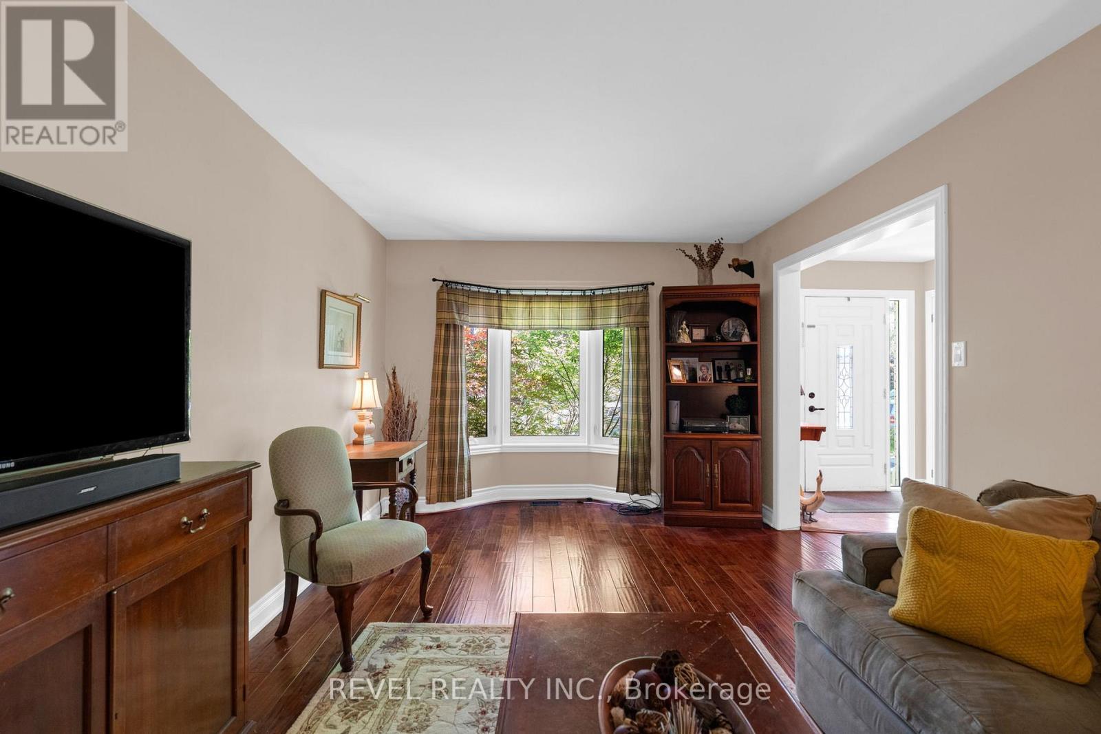 33 Falling Brook Drive, Barrie, ON