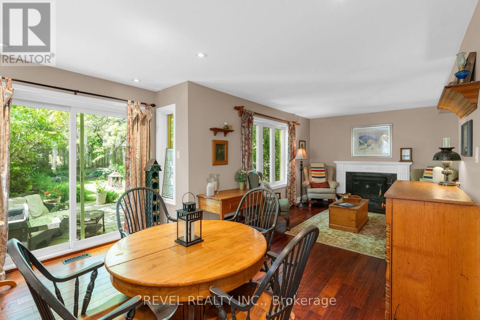 33 Falling Brook Drive, Barrie, ON