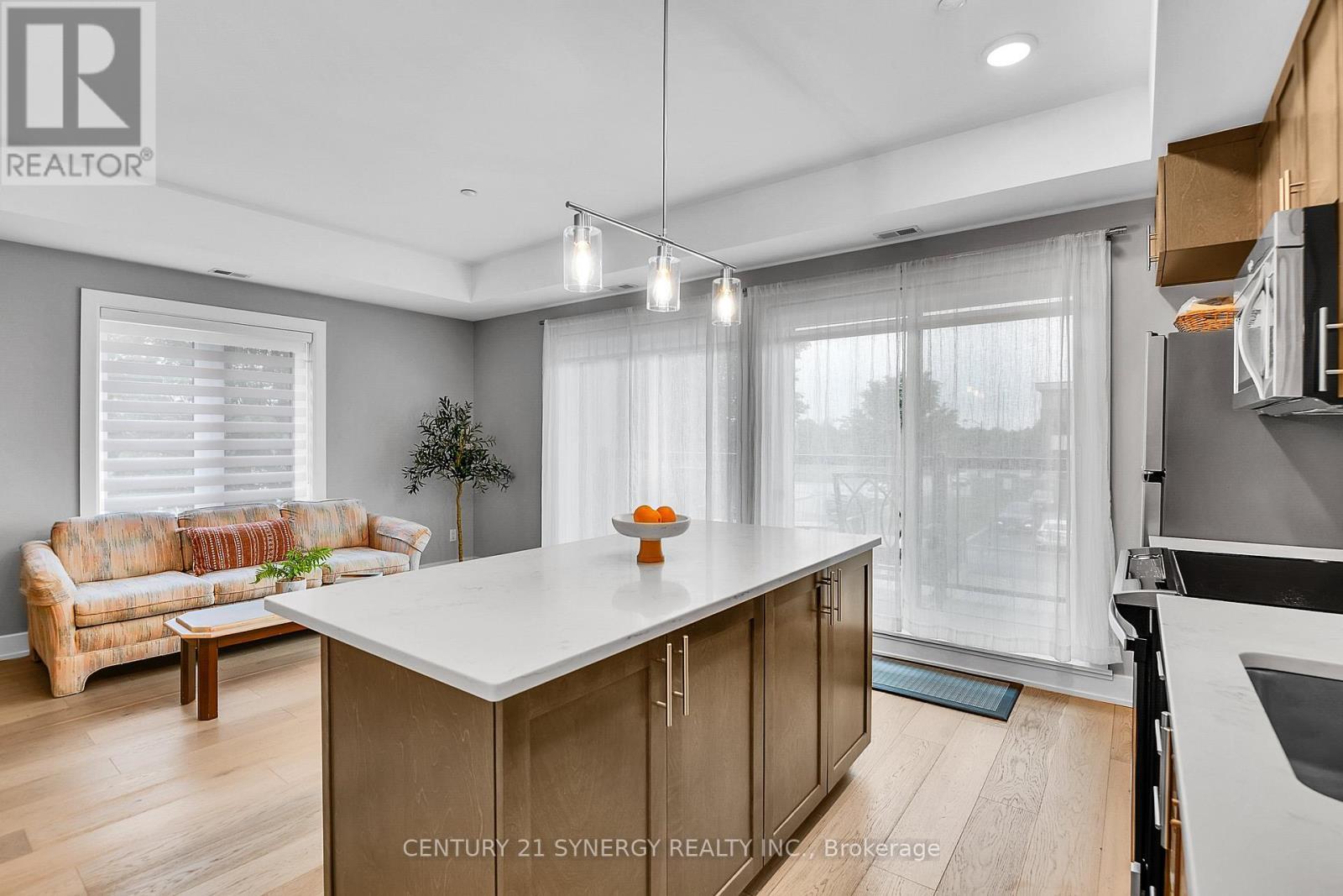 201 - 615 Longfields Drive, Ottawa, ON - Indoor