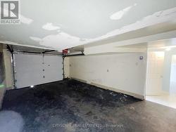 Garage -