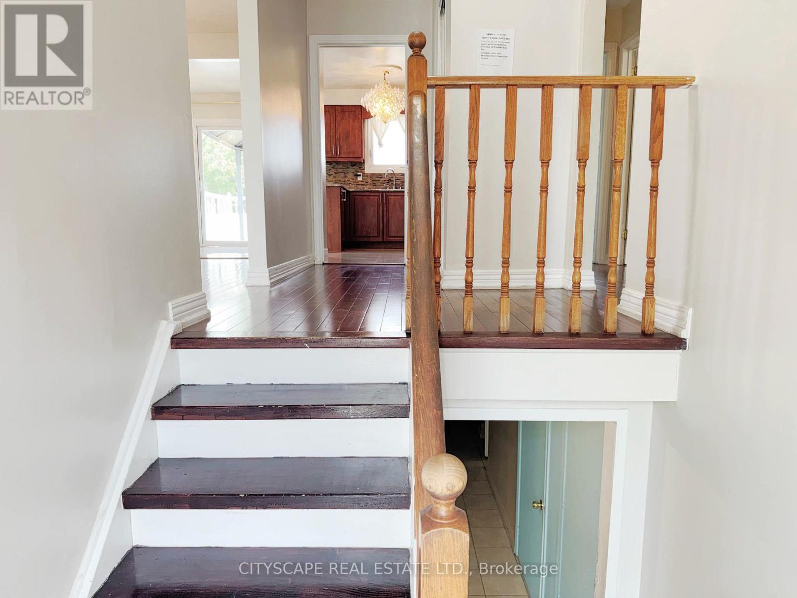 Ground Level View from Foyer - 3720 Brandon Gate Drive, Mississauga, ON