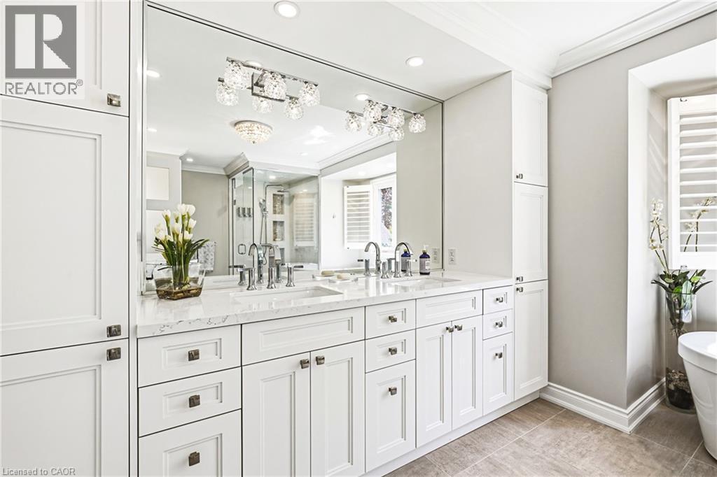 33 Golfview Crescent, Dundas, ON