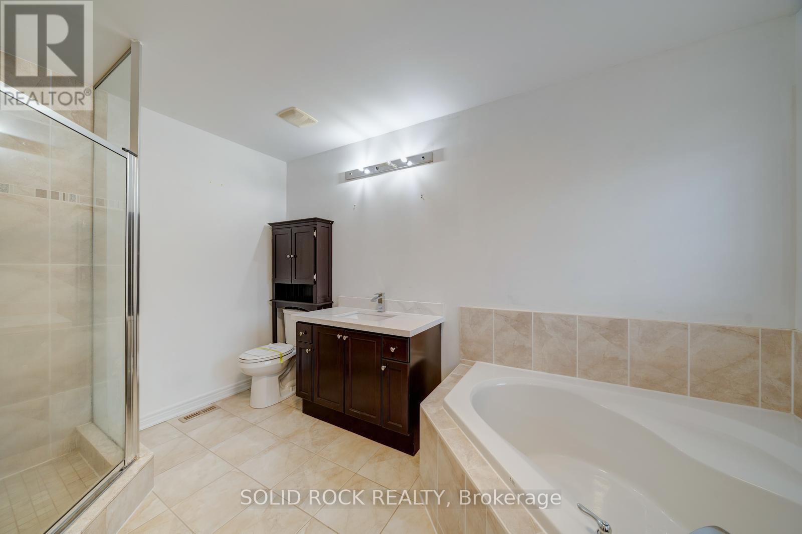 32 Albert Roffey Crescent, Markham, ON
