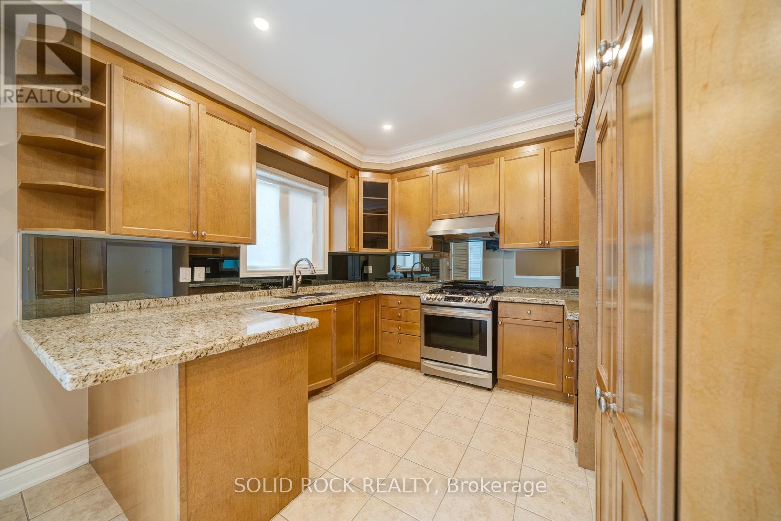 32 Albert Roffey Crescent, Markham, ON