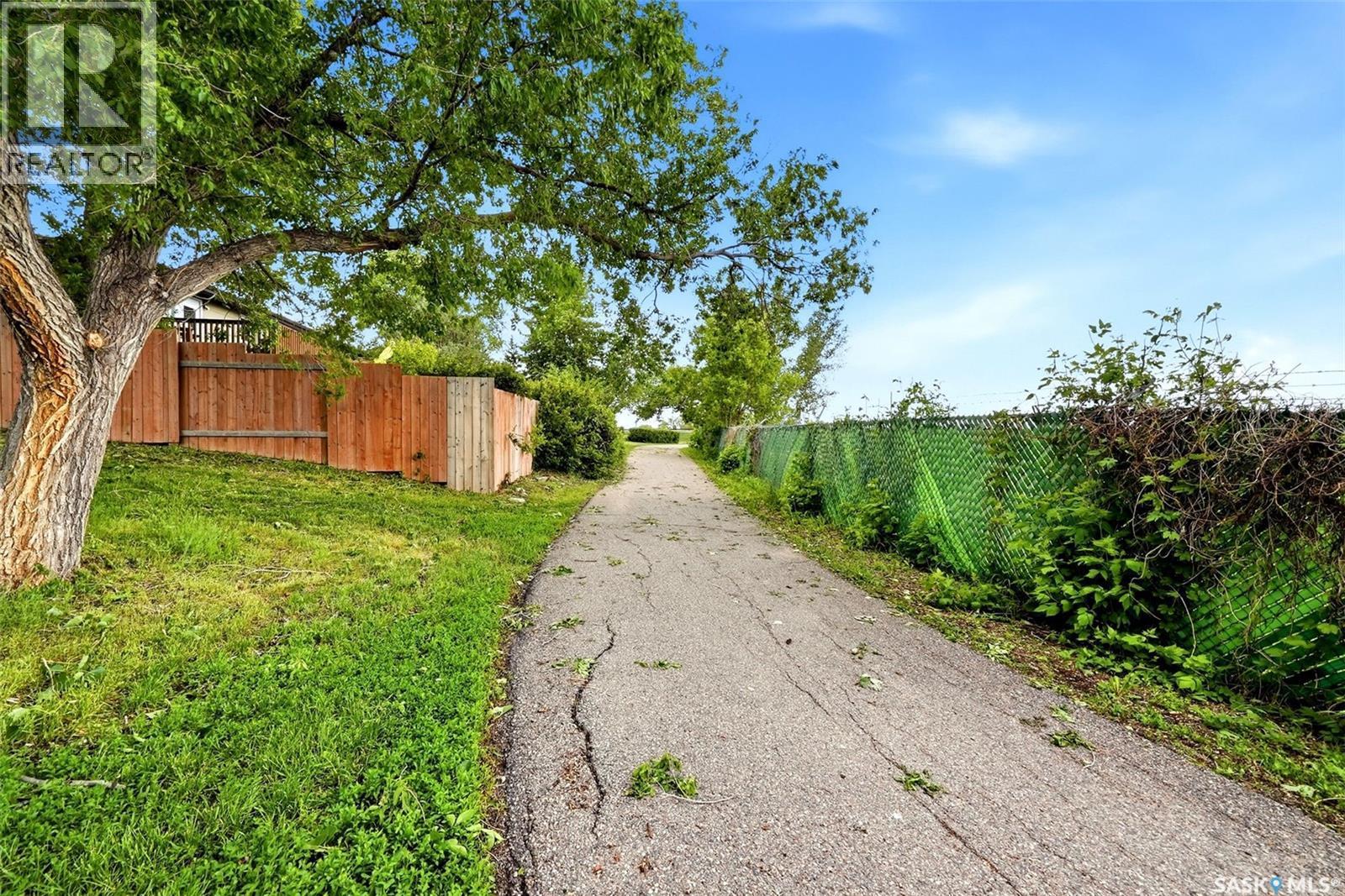 95 Empress Drive, Regina, SK