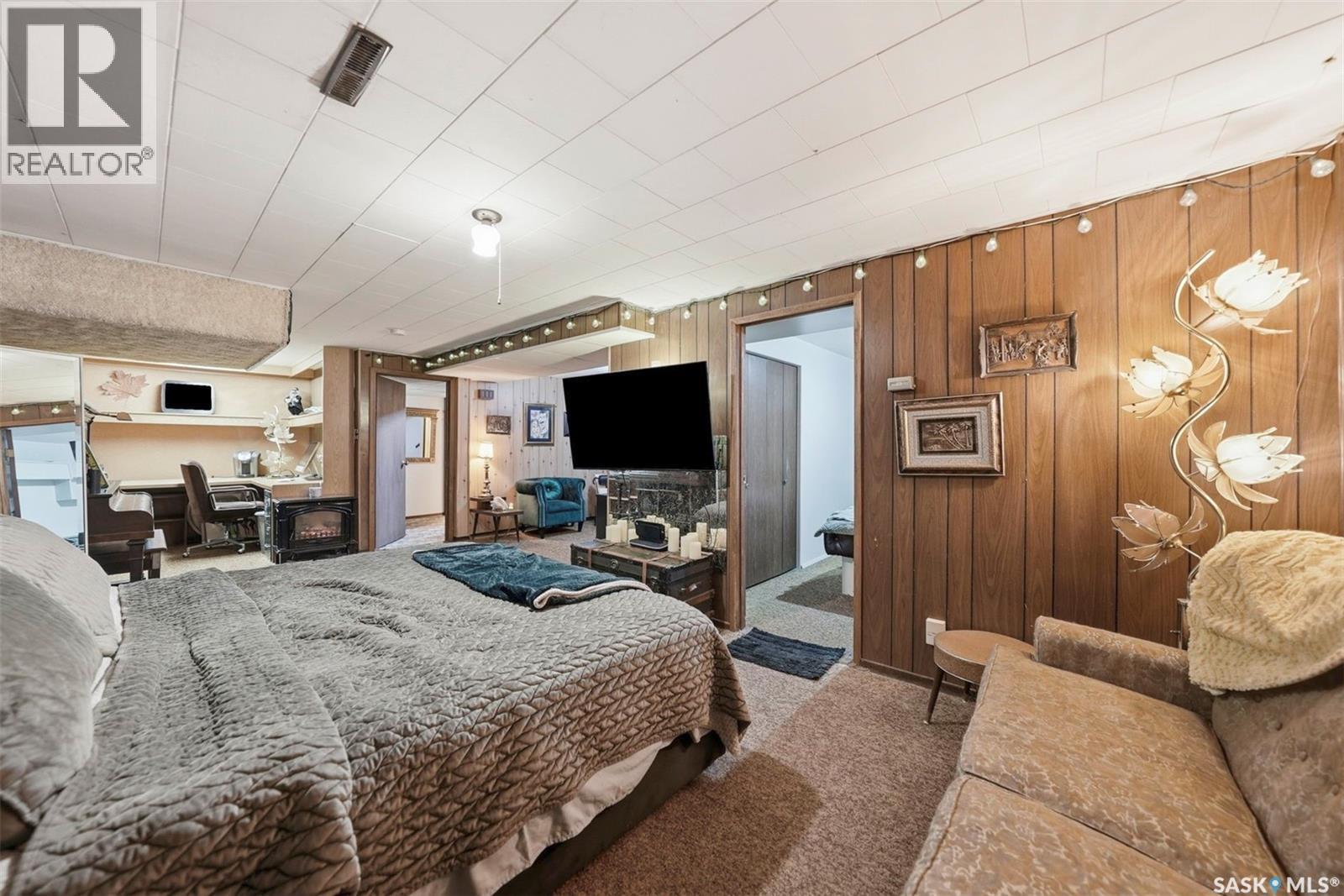 30 Riel Crescent, Saskatoon, SK