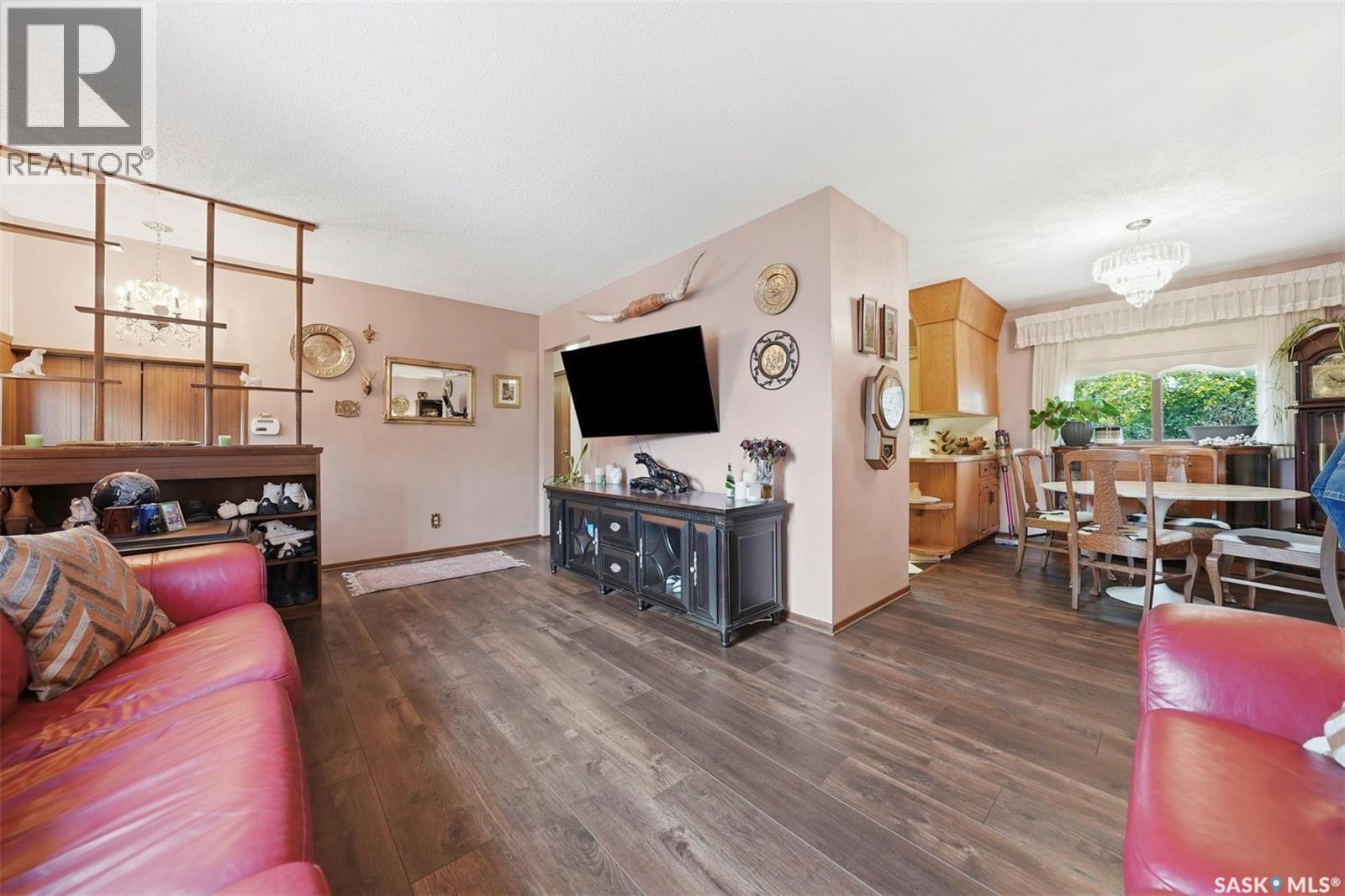 30 Riel Crescent, Saskatoon, SK