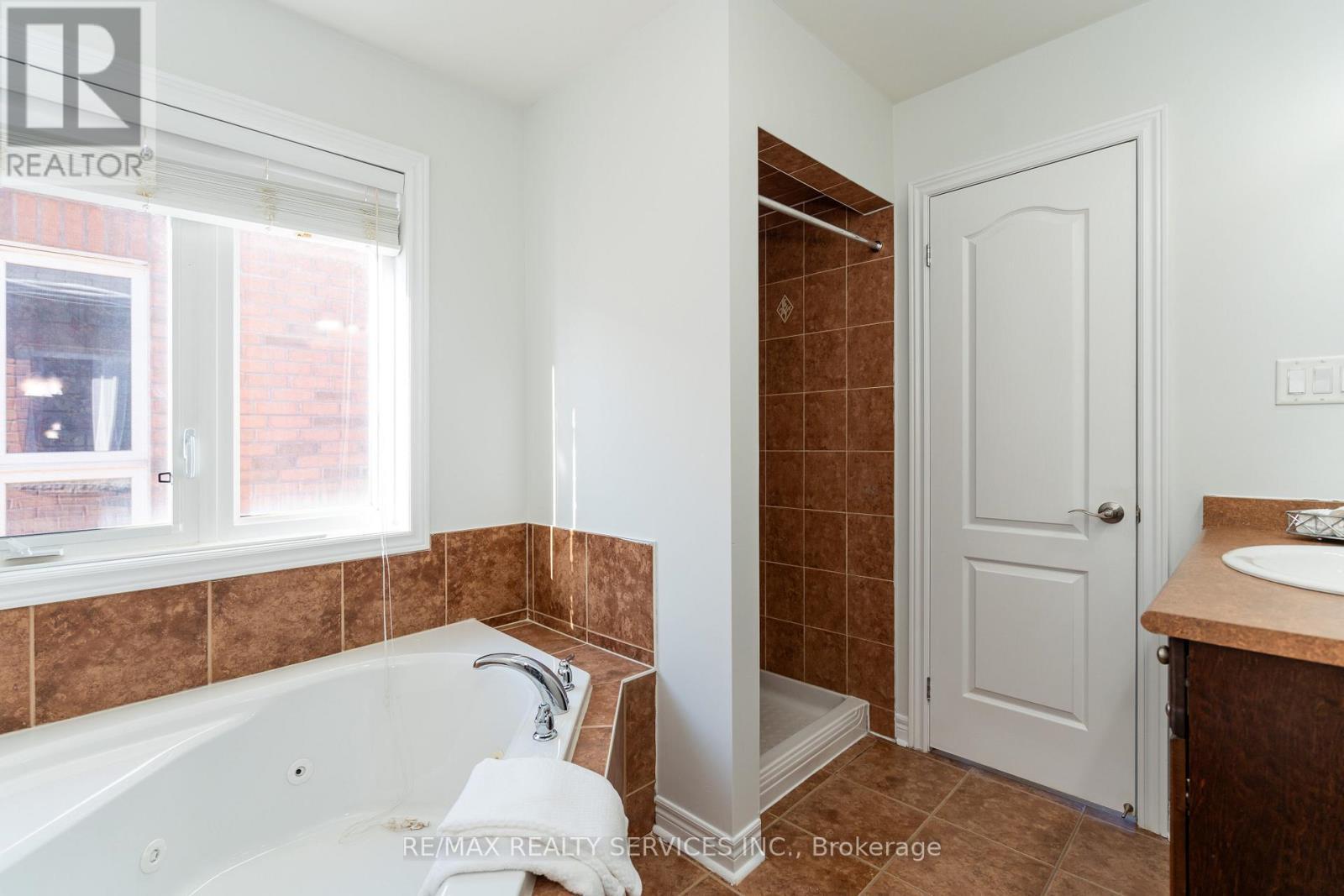 112 Amaranth Crescent, Brampton, ON