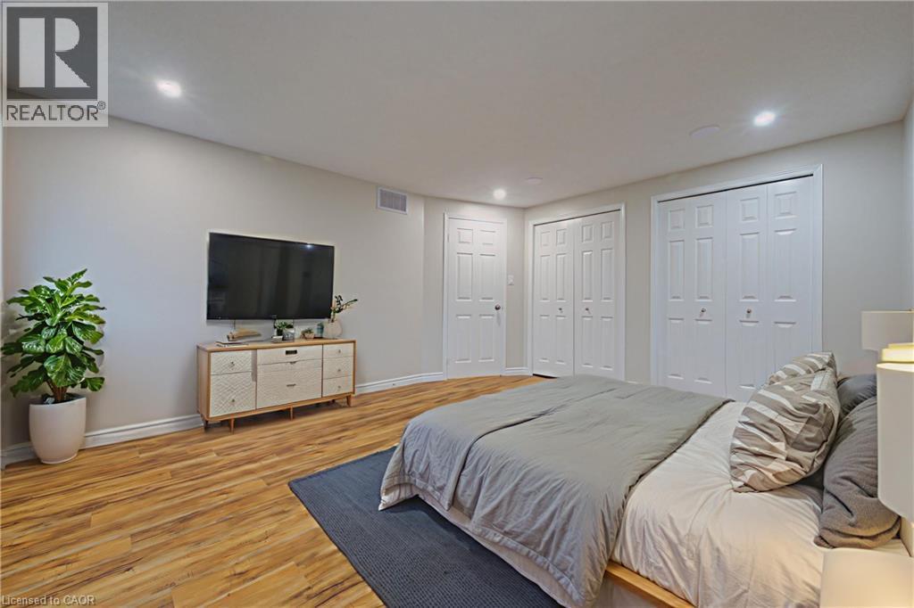 379 Veronica Drive, Kitchener, ON