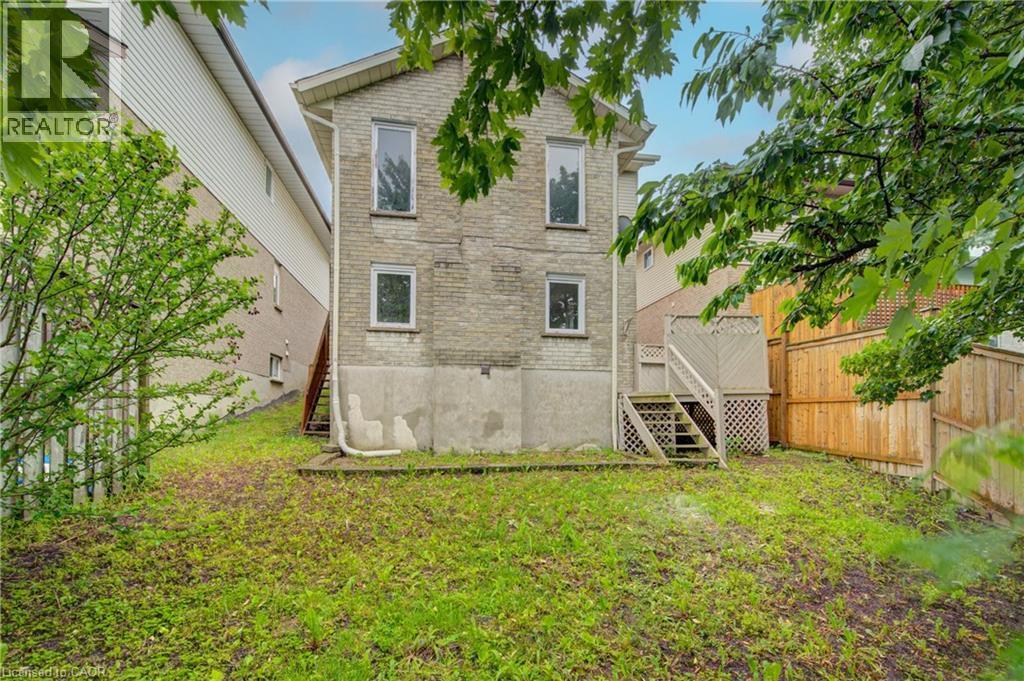 379 Veronica Drive, Kitchener, ON