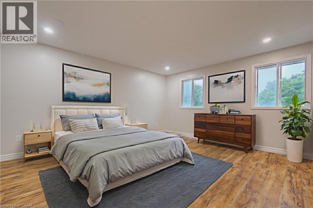 379 Veronica Drive, Kitchener, ON