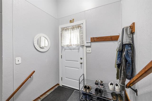 407 Inkster Blvd, Winnipeg, MB