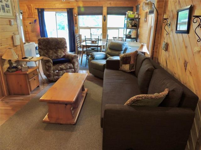 53 Ayers Cove, Manigotagan, MB