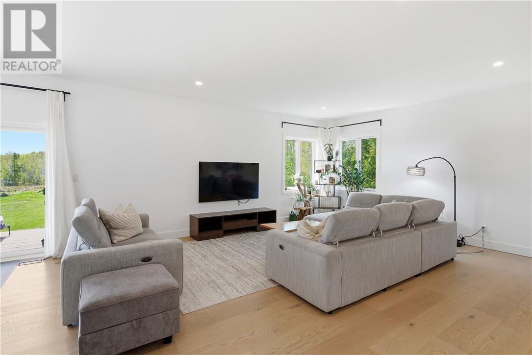 2303 Treeview Road, Sudbury, ON