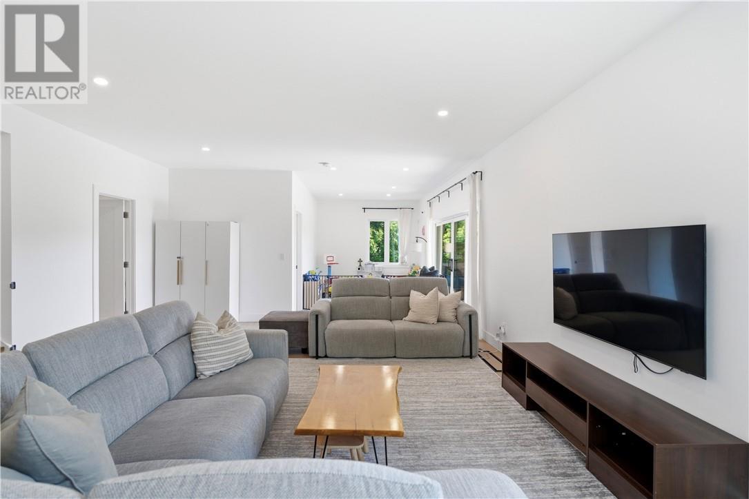 2303 Treeview Road, Sudbury, ON