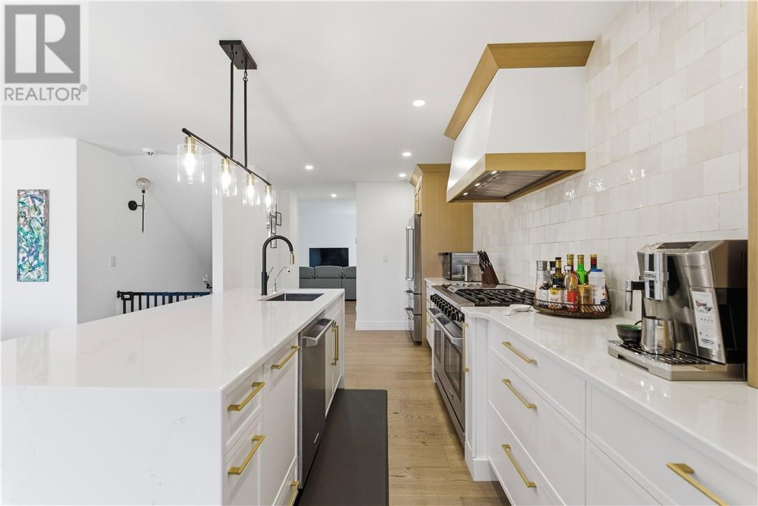 2303 Treeview Road, Sudbury, ON
