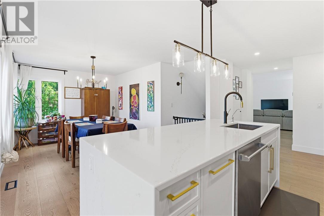 2303 Treeview Road, Sudbury, ON