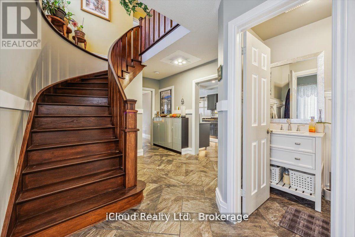 36 Pacific Wind Crescent, Brampton, ON