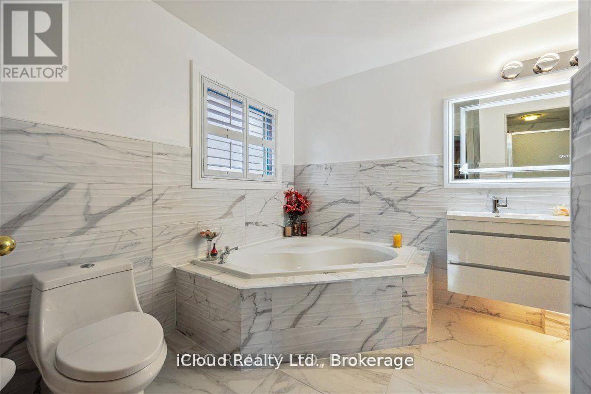 36 Pacific Wind Crescent, Brampton, ON