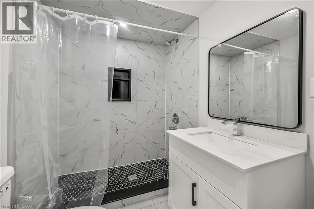 172 Sherman Avenue S, Hamilton, ON