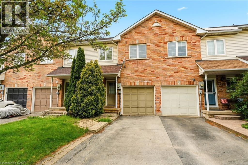 Front house - 4413 Peter Drive, Burlington, ON