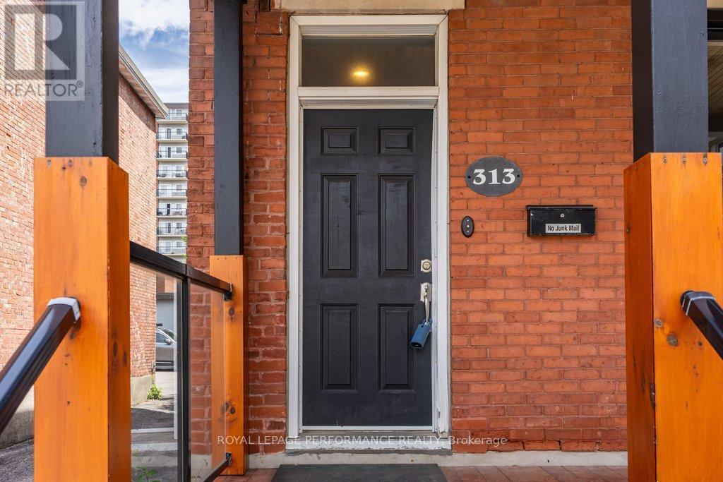 313 Lebreton Street S, Ottawa, ON