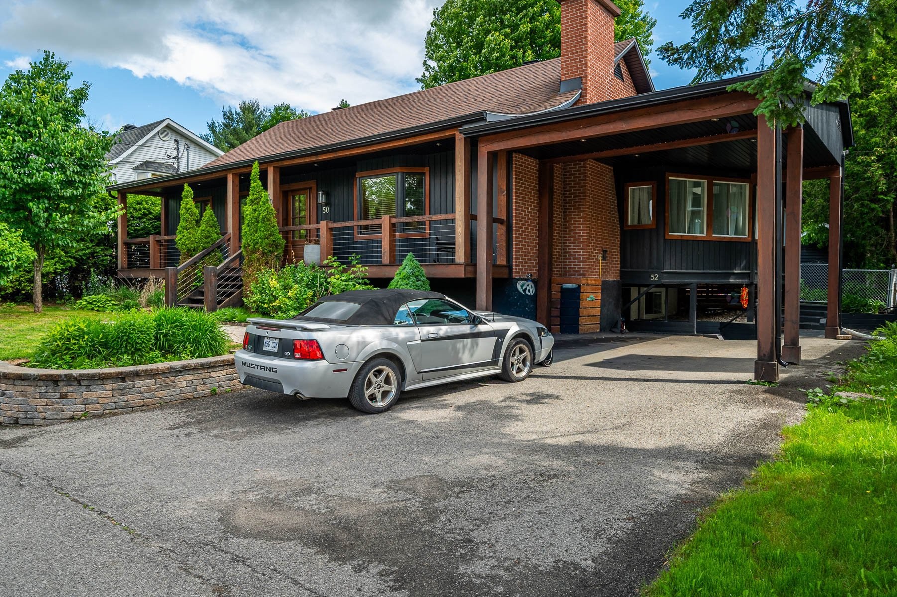 Façade - 52 Av. De La Promenade, Saint-Sauveur, QC