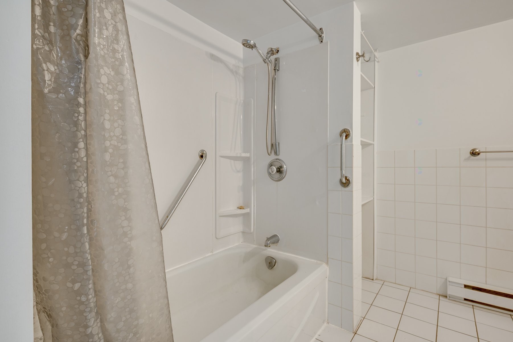 Salle de bains - 52 Av. De La Promenade, Saint-Sauveur, QC