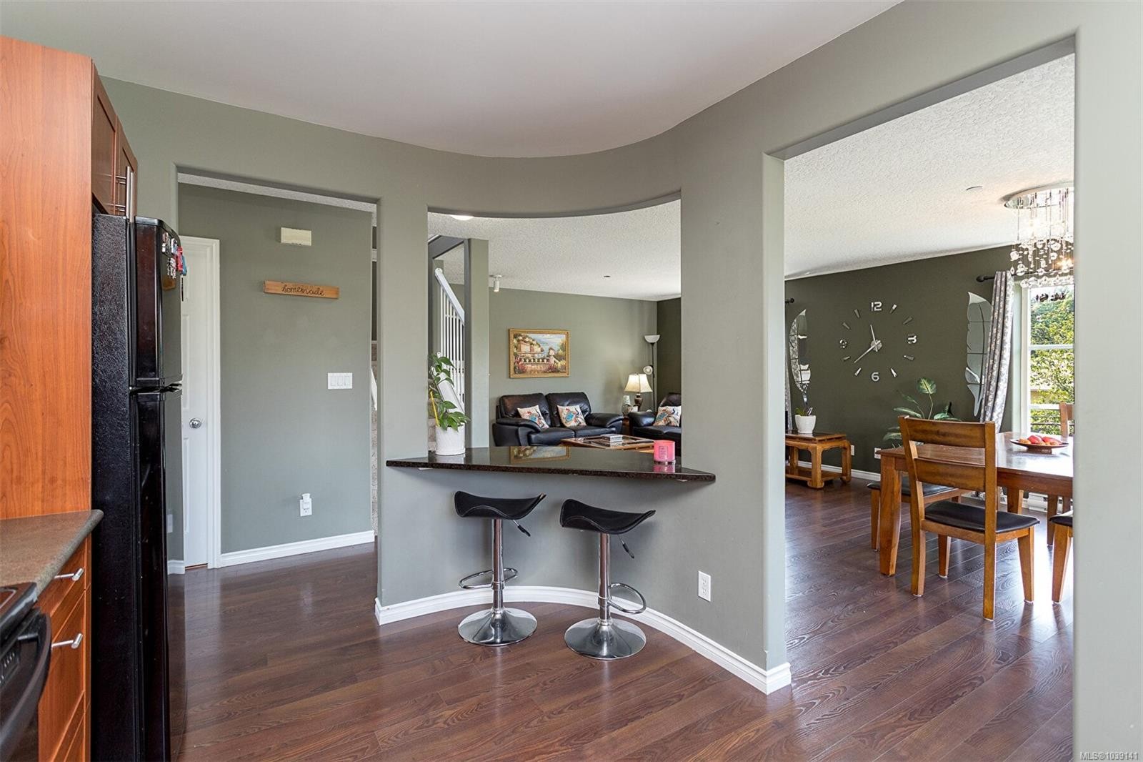 #305-908 Brock Ave, Langford, BC
