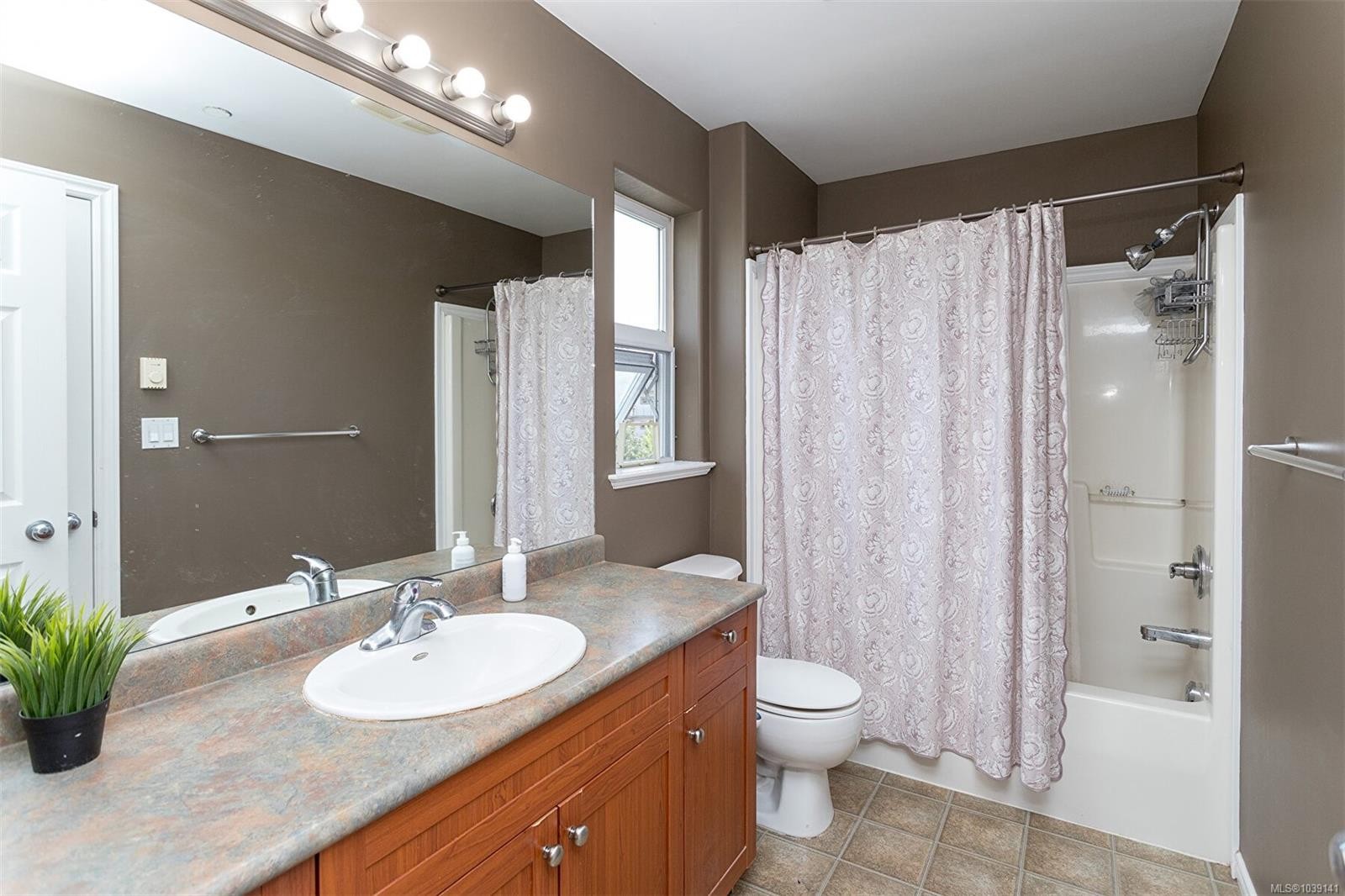 #305-908 Brock Ave, Langford, BC