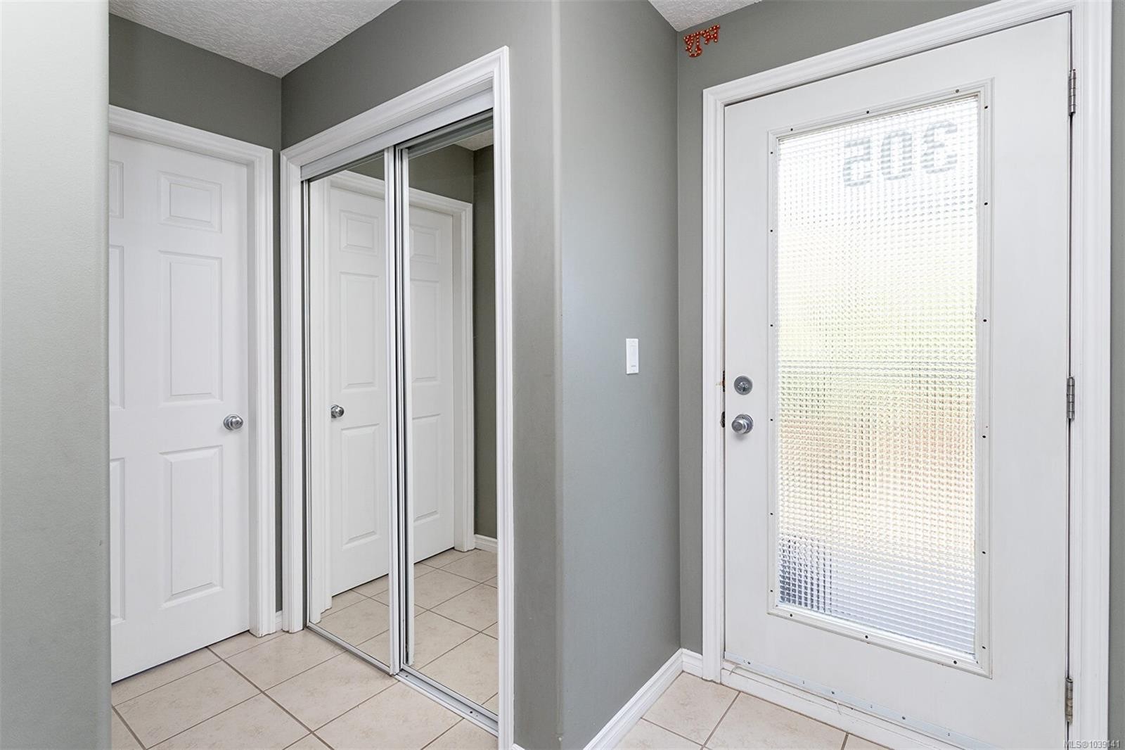 #305-908 Brock Ave, Langford, BC