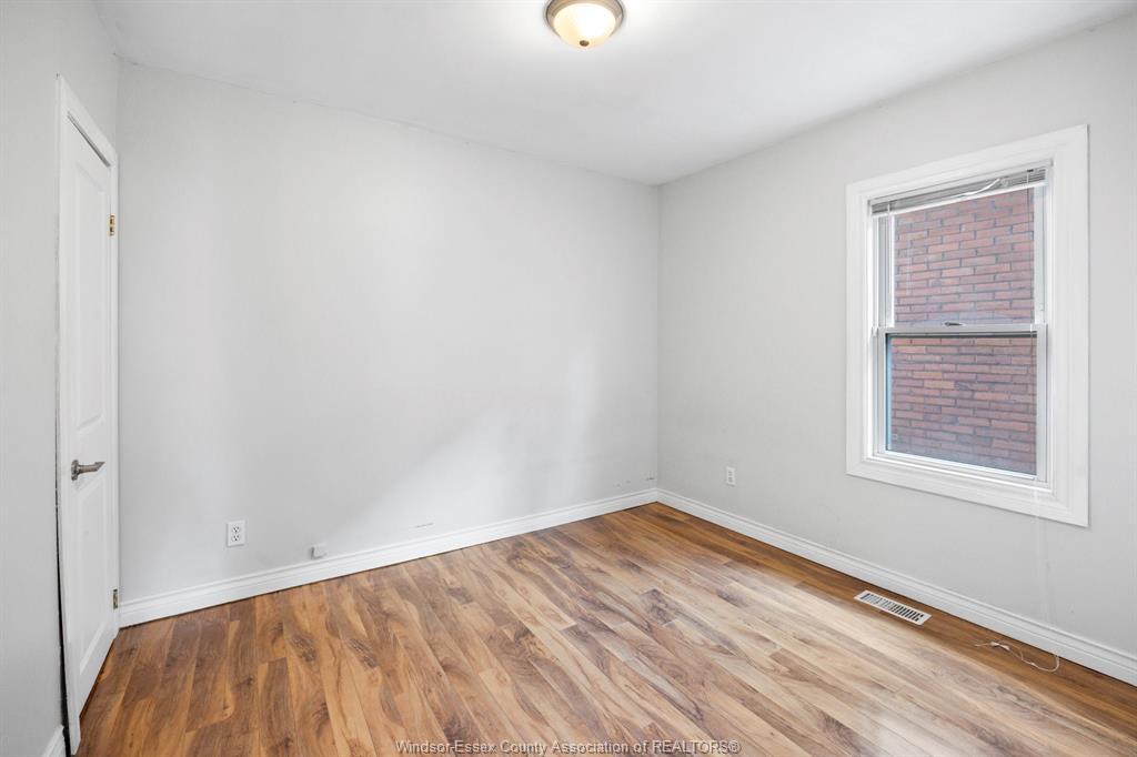 1130 Langlois, Windsor, ON