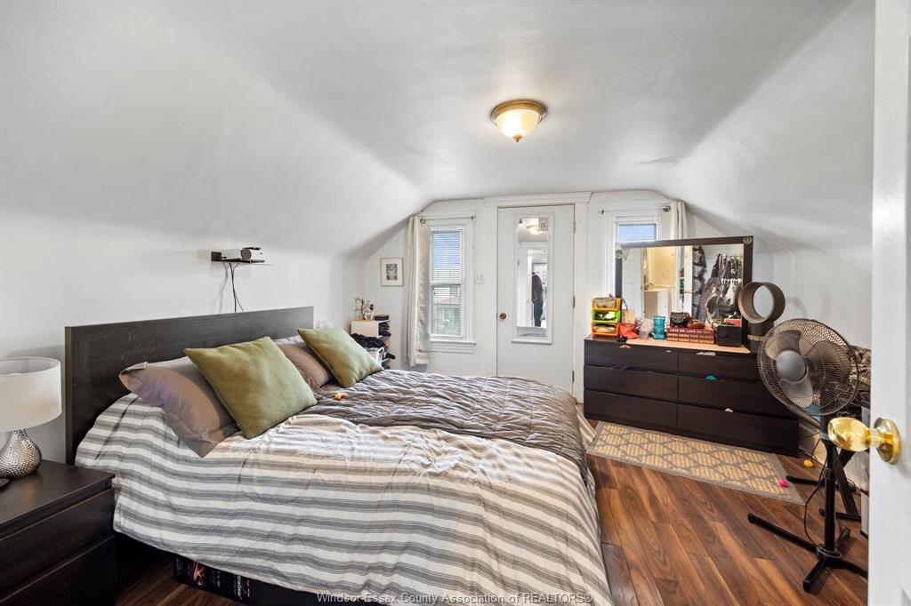 1130 Langlois, Windsor, ON