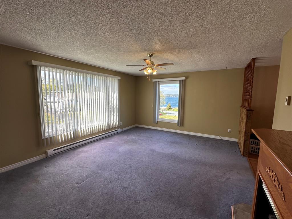 32 Highland Park, Holyrood, NL