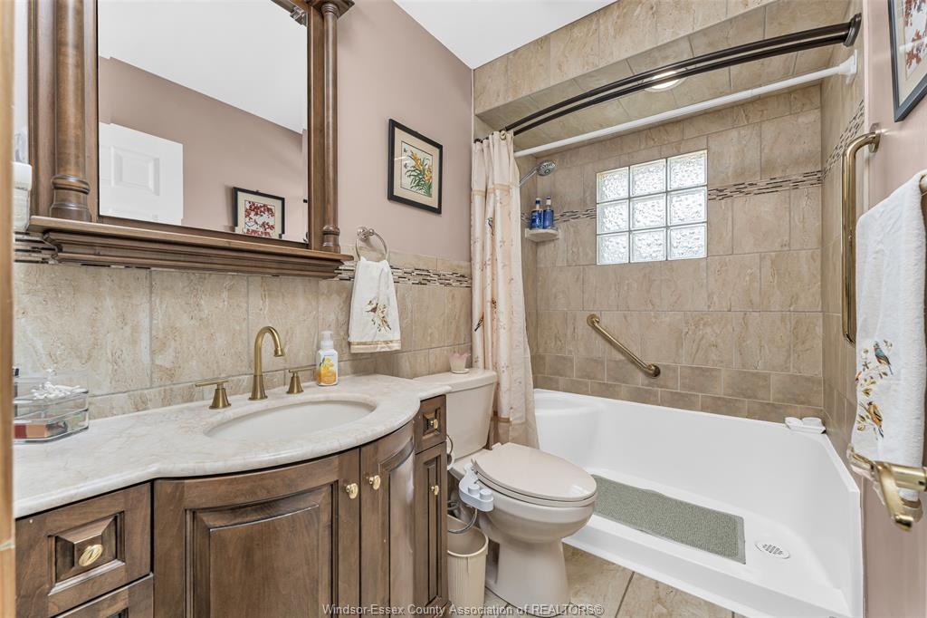 5730 Canada Street, Lasalle, ON