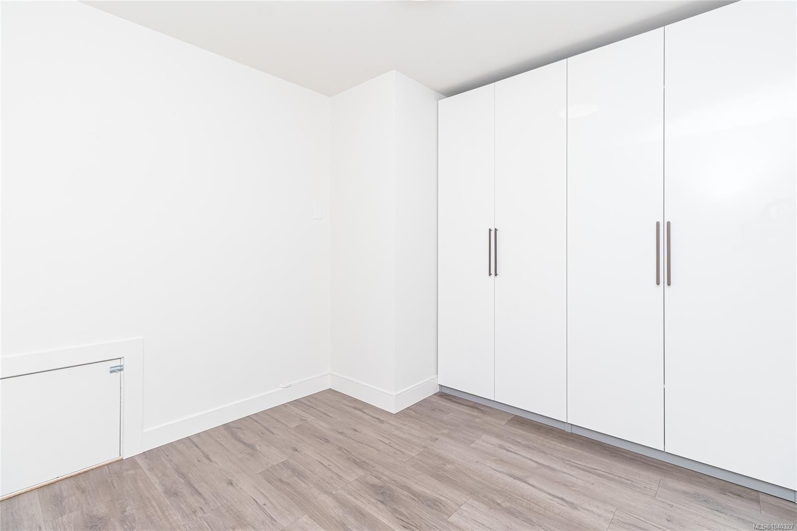 763 Viaduct Ave East, Saanich, BC