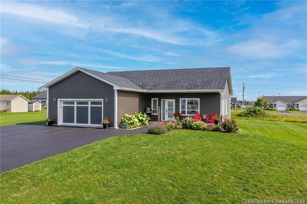 11 Riverside Dr, Petitcodiac, NB