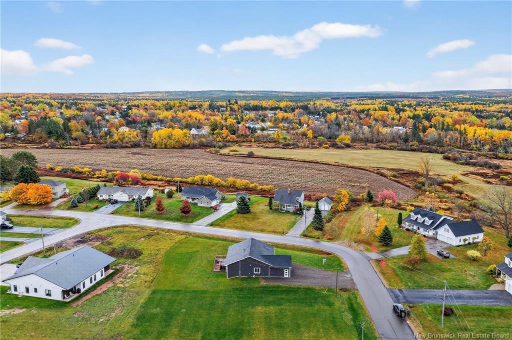 11 Riverside Dr, Petitcodiac, NB