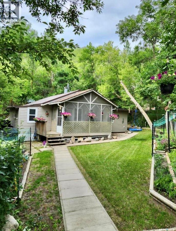 825 Tatanka Drive, South Lake, SK