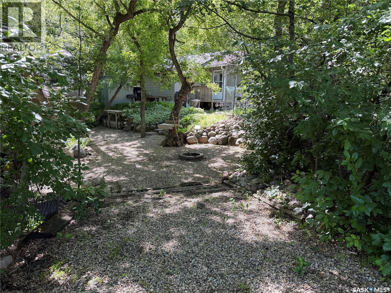 825 Tatanka Drive, South Lake, SK