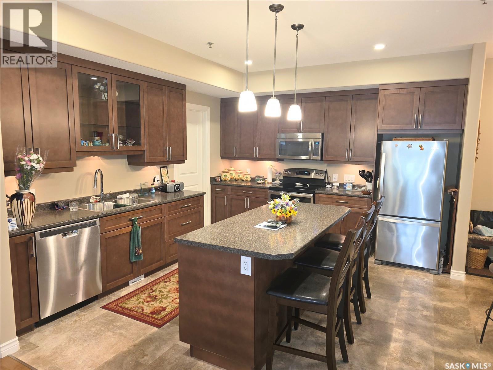 203 510 4Th Avenue, Rosthern, SK