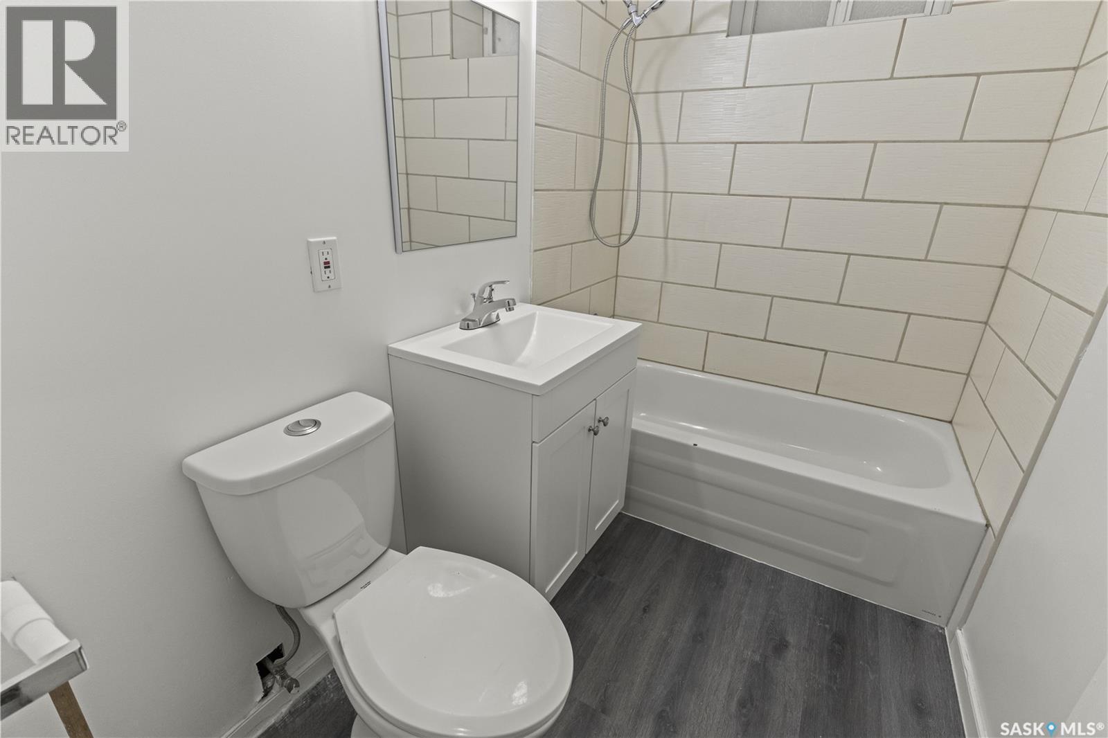 325 V Avenue S, Saskatoon, SK