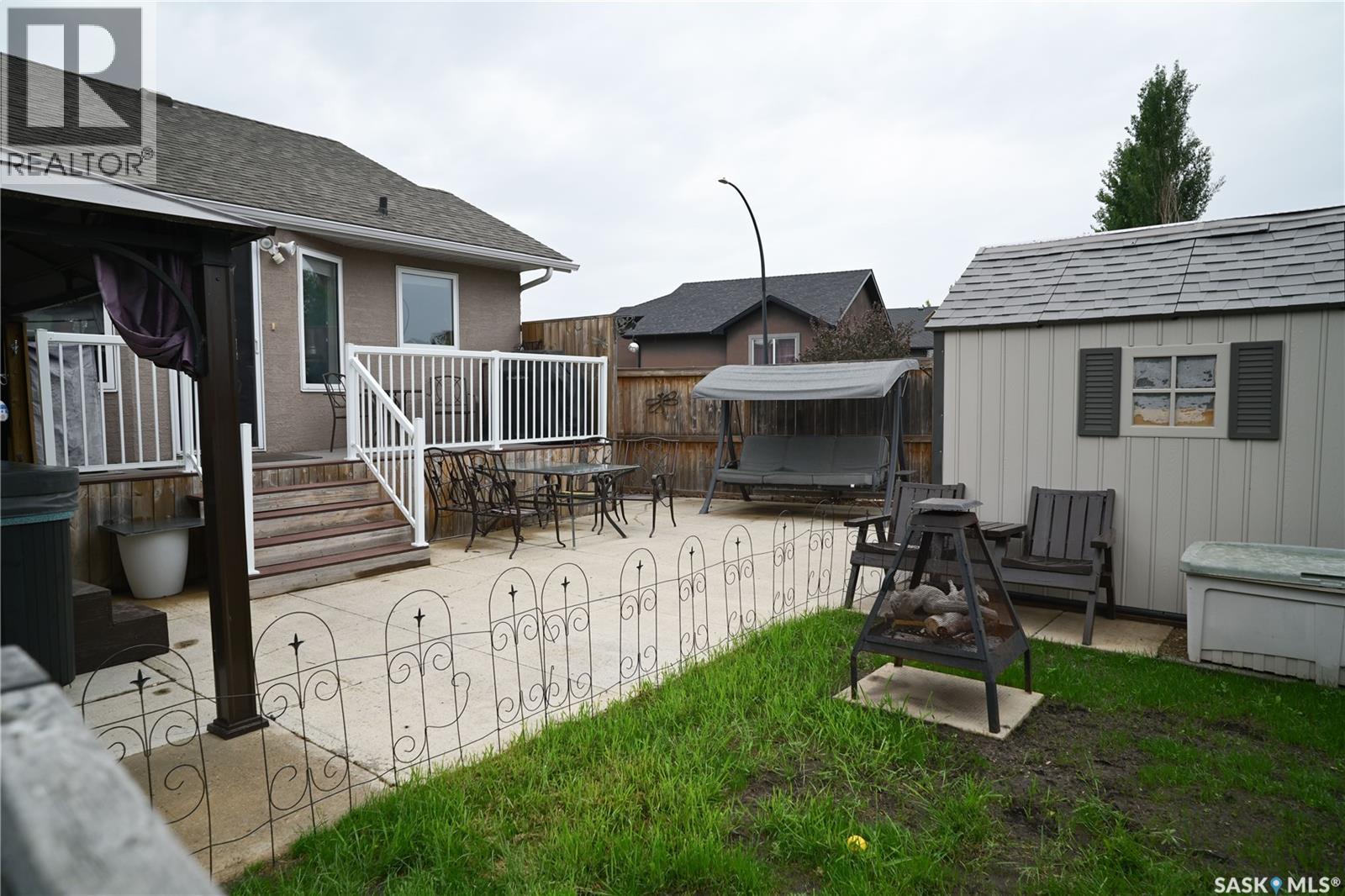 319 Stefaniuk Crescent, Saskatoon, SK