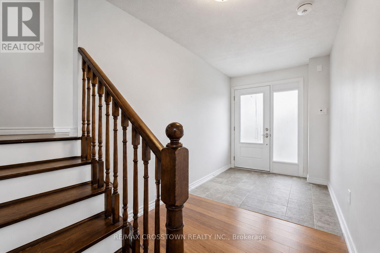 29 Baker Crescent, Barrie, ON