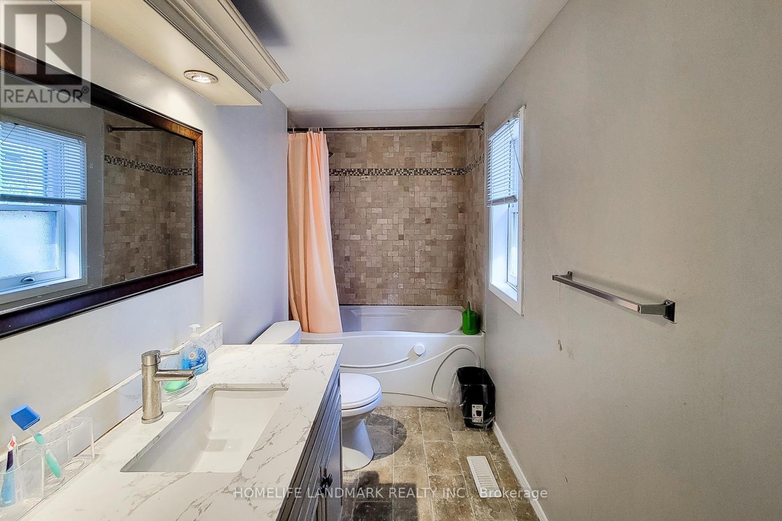 242 Bowman Street, Hamilton, ON