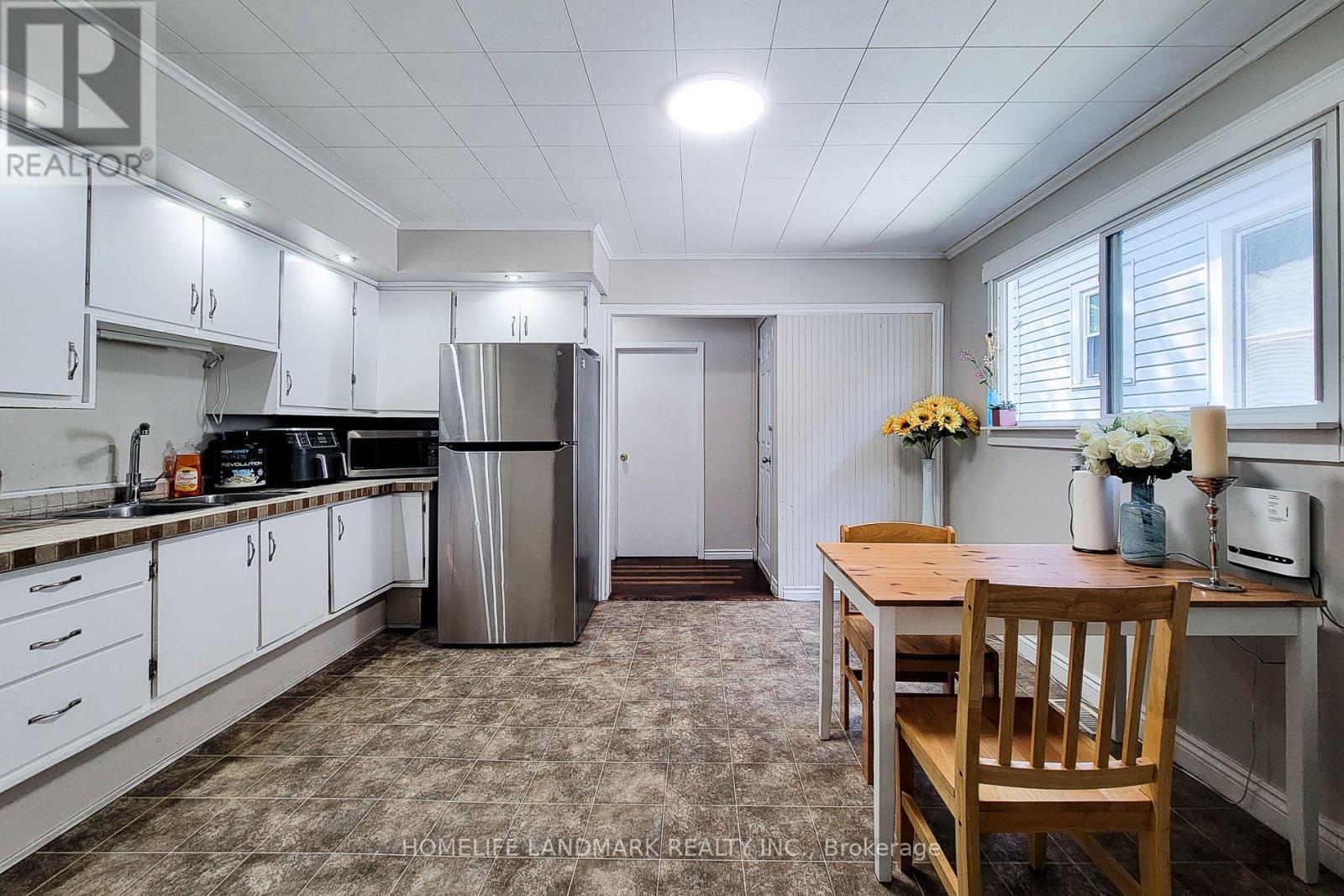 242 Bowman Street, Hamilton, ON