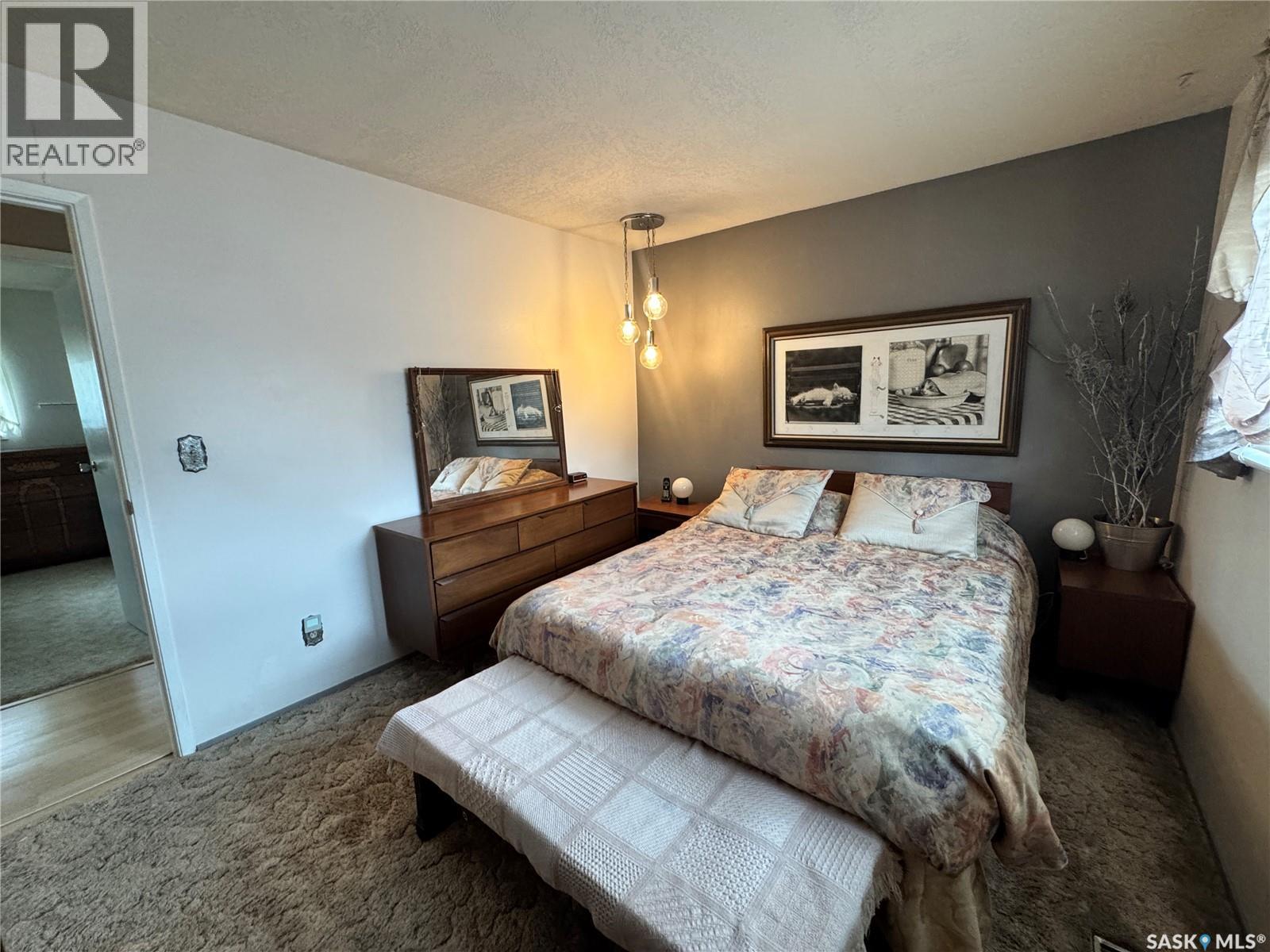 523 8Th Avenue W, Biggar, SK