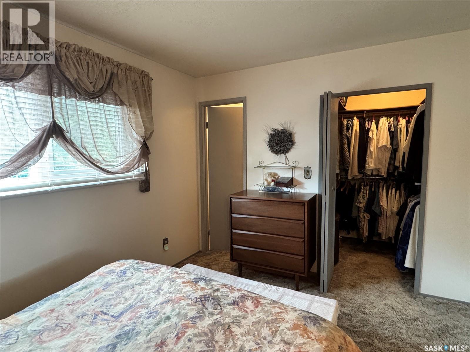 523 8Th Avenue W, Biggar, SK