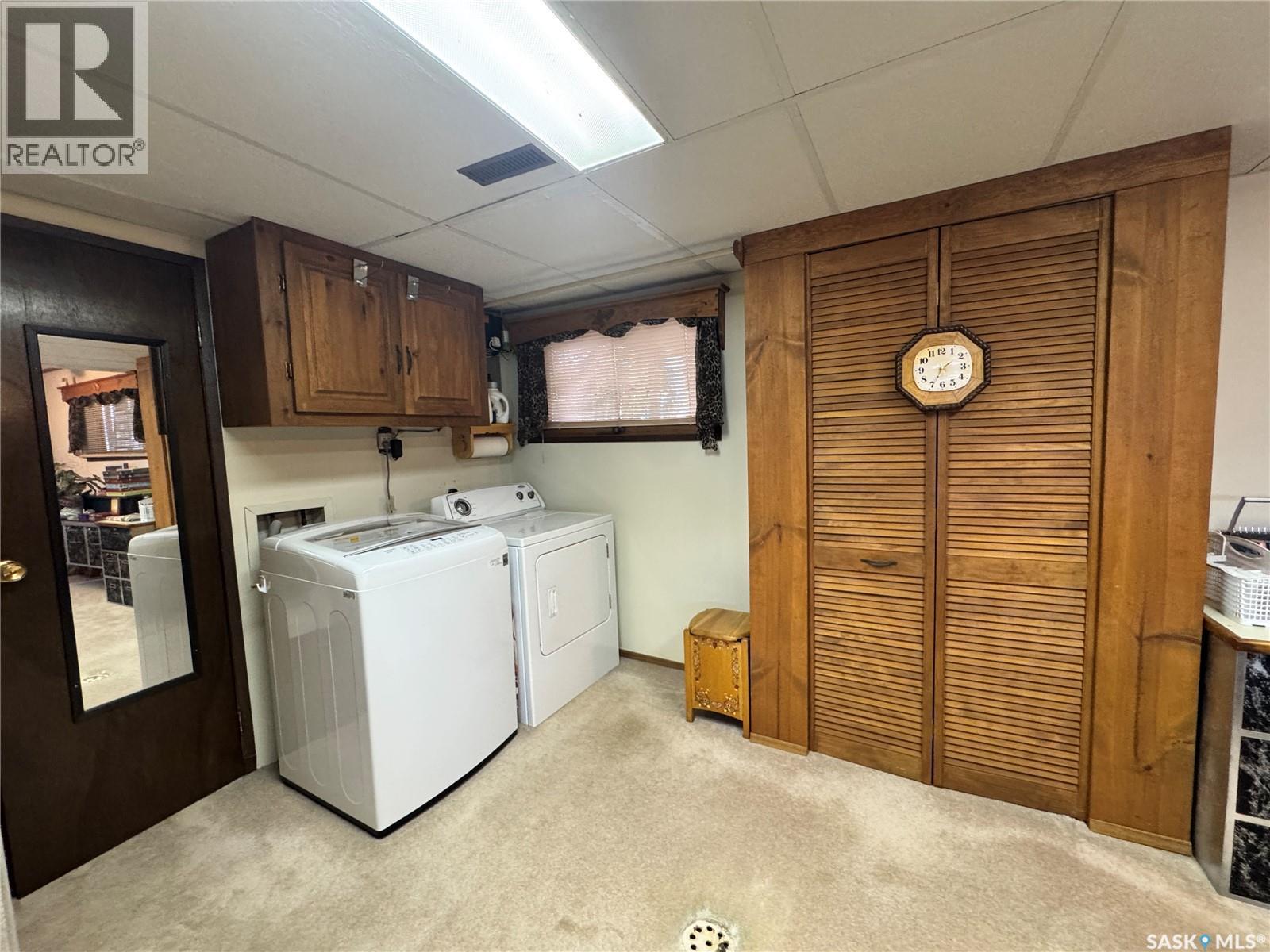 523 8Th Avenue W, Biggar, SK